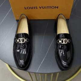 Picture of Louis Vuitton Shoes _SKULVsz38-45hnh083114674